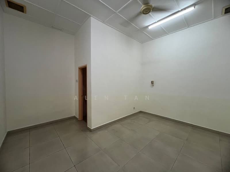 Semi-Detached House for Rent in Taman Pelangi Indah (Ulu Tiram) - Alen Tan - PropertyGuru.com.my