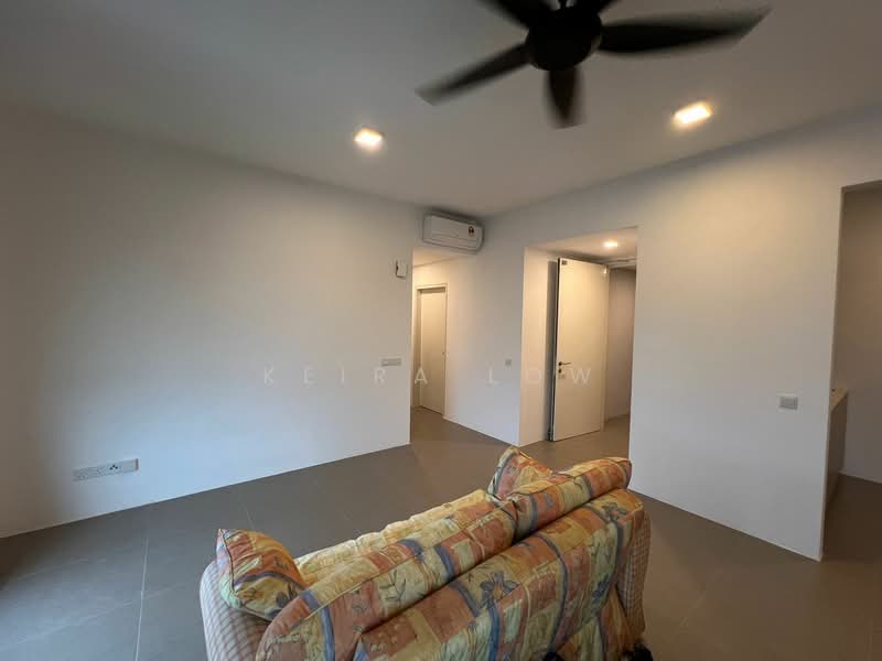 Servis Apartment untuk Disewa di Suite Enesta - Keira Low - Living Room - PropertyGuru.com.my