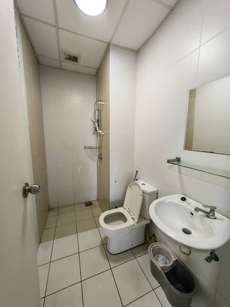 Kondominium untuk Disewa di The Wharf Residence - Yi Jun - Bathroom - PropertyGuru.com.my