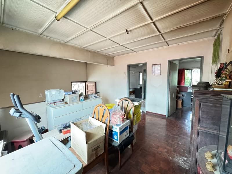 Bungalow for Sale in Bandar Enstek (Negeri Sembilan) - Absyarie Syafiq Shahrin - Living Room - PropertyGuru.com.my