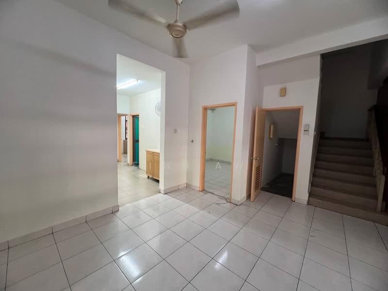Rumah Teres 2 Tingkat untuk Disewa di Taman Pelangi Indah (Ulu Tiram) - Finn Aw - PropertyGuru.com.my