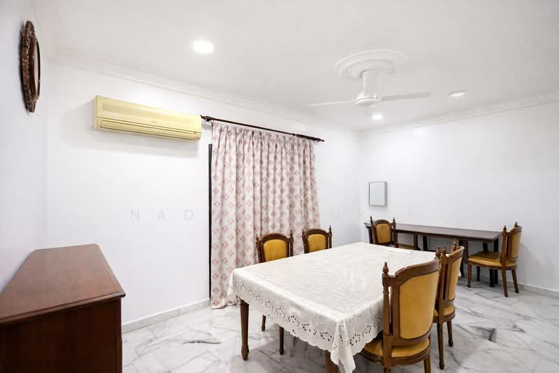 Rumah Banglo untuk Dijual di Seksyen 9 (Shah Alam) - Nadia Shukri - Dining Room - PropertyGuru.com.my