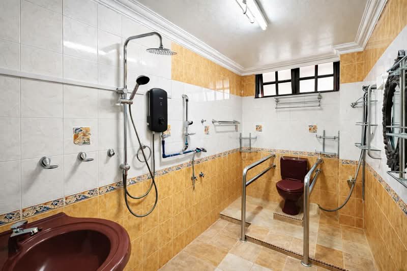 Rumah Banglo untuk Dijual di Seksyen 9 (Shah Alam) - Nadia Shukri - Bathroom - PropertyGuru.com.my