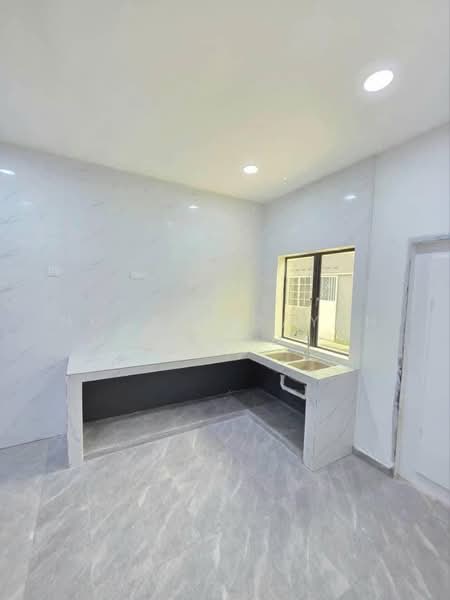 Rumah Teres 1 Tingkat untuk Dijual di Telok Panglima Garang (Selangor) - Noor Hidayah Mohamad Noor - Kitchen - PropertyGuru.com.my