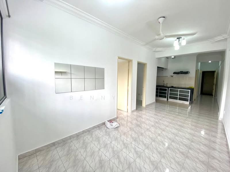 Flat for Rent at Sri Saujana - Benny Lee - Living Room - PropertyGuru.com.my
