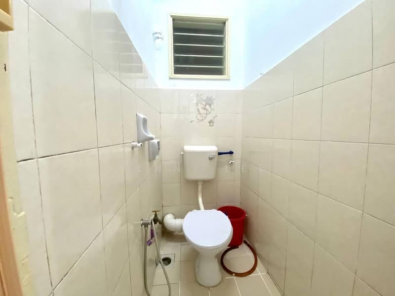 Flat for Rent at Sri Saujana - Benny Lee - Bathroom - PropertyGuru.com.my