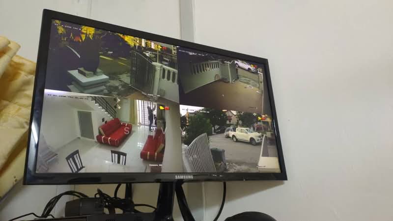 2-storey Terraced House for Rent in Taman Bukit Mewah (Tampoi) - Savy Law - Living Room - PropertyGuru.com.my