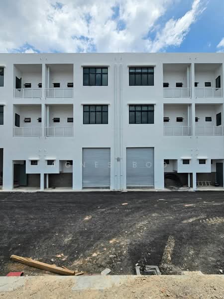 Shop / Office for Rent in Bandar Baru Permas Jaya (Permas Jaya) - Agnes Boo - Exterior - PropertyGuru.com.my