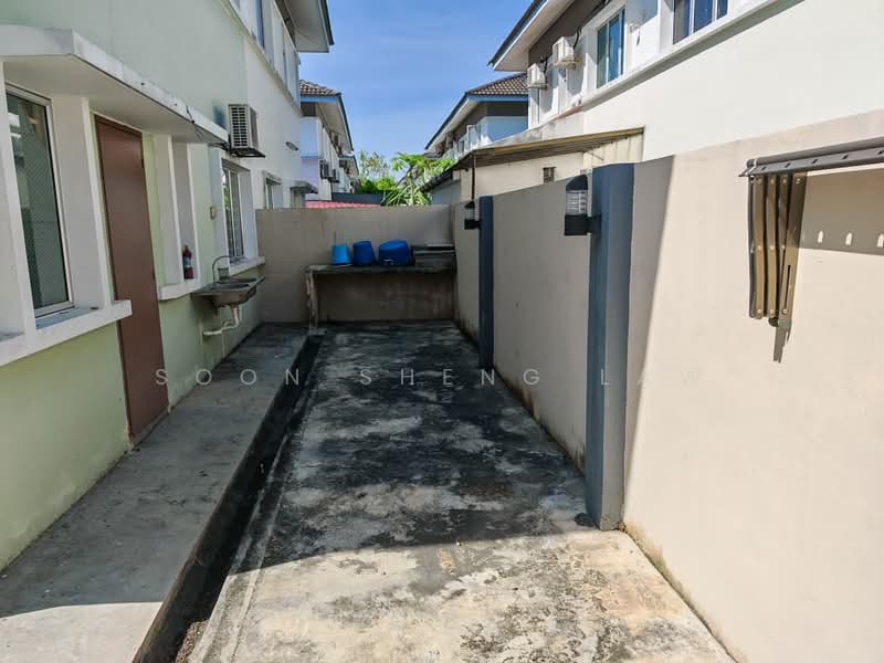 Semi-Detached House for Sale in Taman Tasik Semenyih (Semenyih) - Soon Sheng Law - Exterior - PropertyGuru.com.my