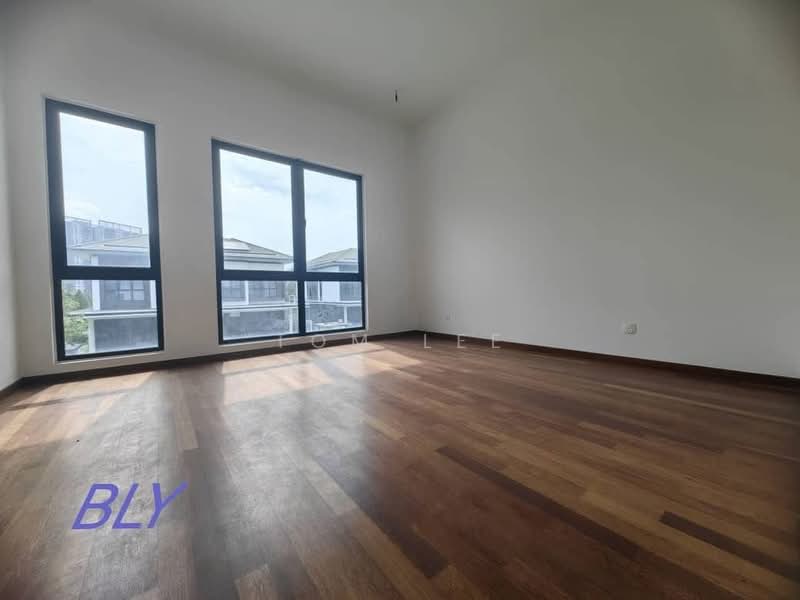 Semi-Detached House for Sale in Setia Alam (Selangor) - Tom Lee - Living Room - PropertyGuru.com.my