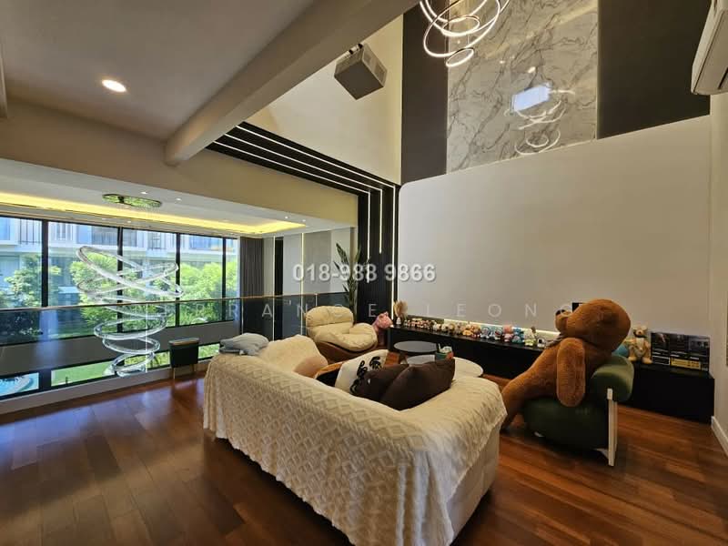 3-storey Terraced House for Sale in Bukit Rahman Putra (Sungai Buloh) - Terrance Leong - Living Room - PropertyGuru.com.my