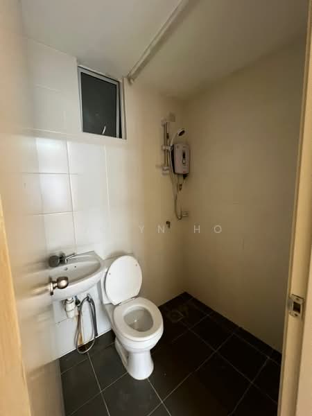 Kondominium untuk Disewa di Sky Awani Residensi 1 - Jolyn Ho - Bathroom - PropertyGuru.com.my