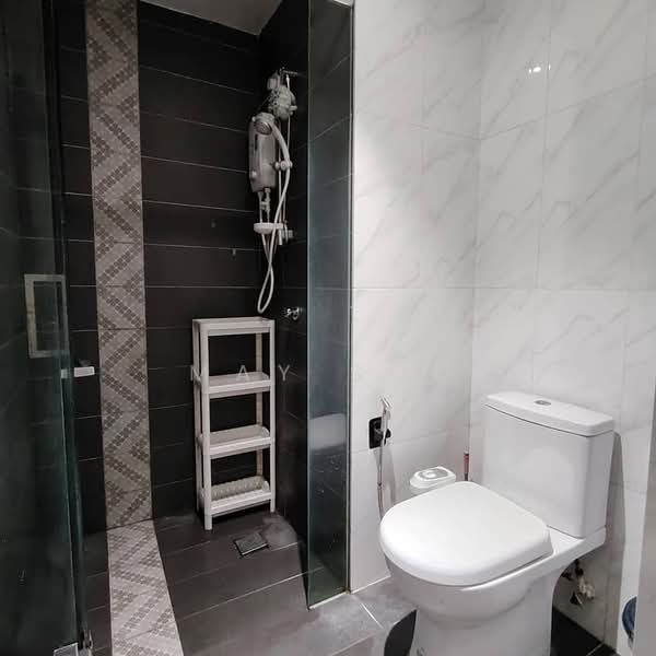 Servis Apartment untuk Disewa di Marriot International Hotel @ Empire City - May Soo - Bathroom - PropertyGuru.com.my