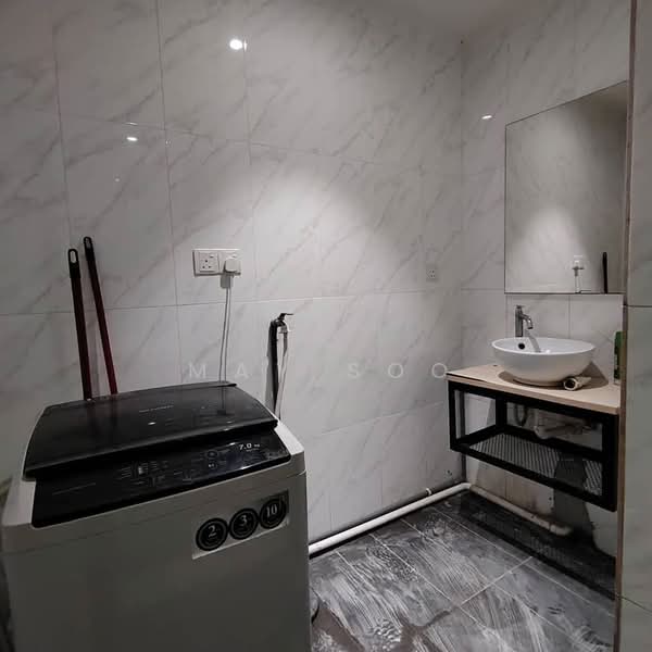 Servis Apartment untuk Disewa di Marriot International Hotel @ Empire City - May Soo - Bathroom - PropertyGuru.com.my