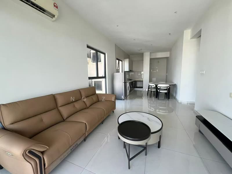 Kondominium untuk Dijual di Bay Point @ Country Garden Danga Bay - NG ZEN XI - Living Room - PropertyGuru.com.my