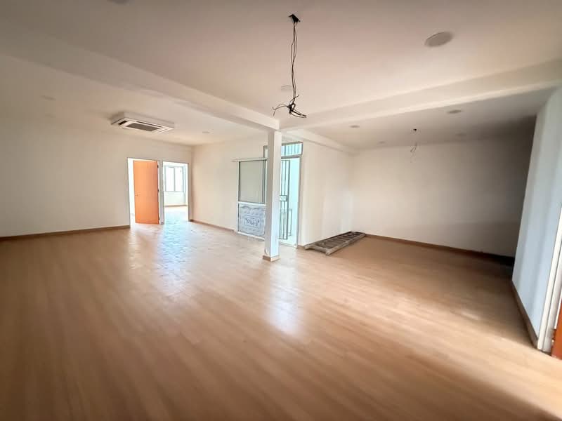 Shop for Sale in Taman Perling (Perling) - Ann . - Interior - PropertyGuru.com.my