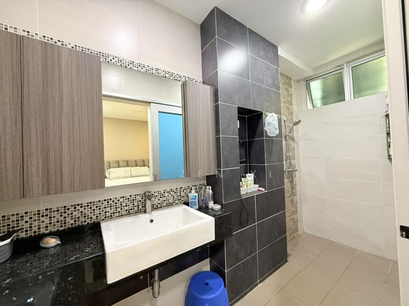 Kondominium untuk Dijual di The Seed Taman Sutera Utama - NG ZEN XI - Bathroom - PropertyGuru.com.my