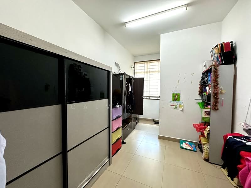Rumah Teres 2 Tingkat untuk Dijual di Taman Bestari Indah (Ulu Tiram) - Calvin Lee - Bedroom - PropertyGuru.com.my