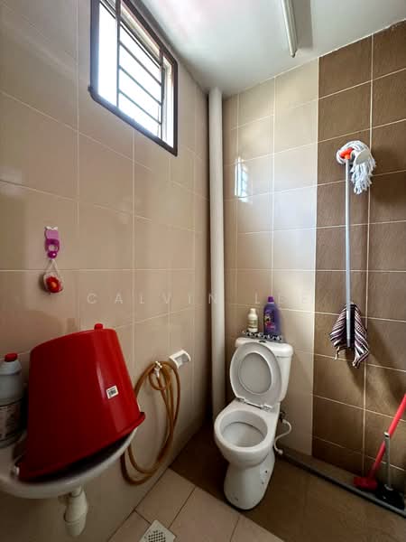 Rumah Teres 2 Tingkat untuk Dijual di Taman Bestari Indah (Ulu Tiram) - Calvin Lee - Bathroom - PropertyGuru.com.my