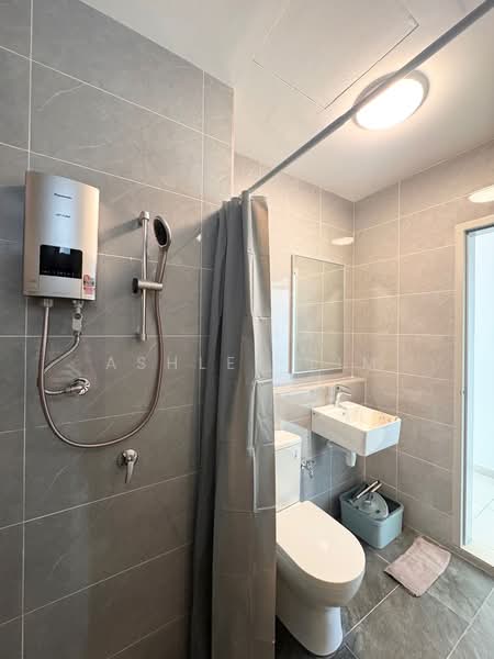 Condominium for Rent at Lucerne Residences - Ashley Lim - Bathroom - PropertyGuru.com.my