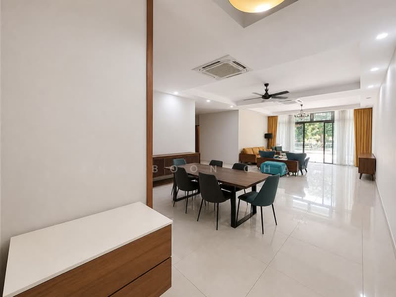 Pangsapuri untuk Disewa di Molek Pine 3 - Ang Boon Chai - Dining Room - PropertyGuru.com.my