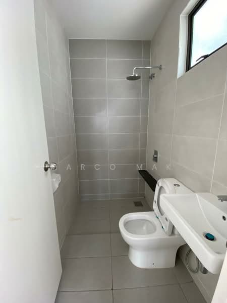 Semi-Detached House for Sale in Setia Utama (Setia Alam) - Marco Mak - Bathroom - PropertyGuru.com.my