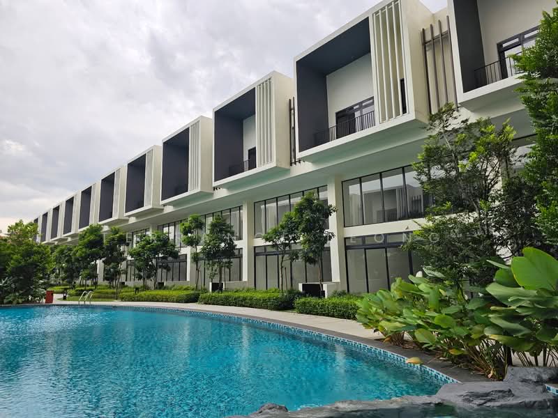 3-storey Terraced House for Sale in Bukit Rahman Putra (Sungai Buloh) - Terrance Leong - PropertyGuru.com.my