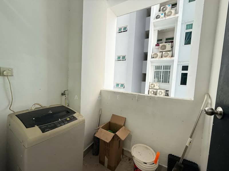 Servis Apartment untuk Dijual di Twin Galaxy (Dwi Galaksi) - Paggie Tee - Balcony - PropertyGuru.com.my