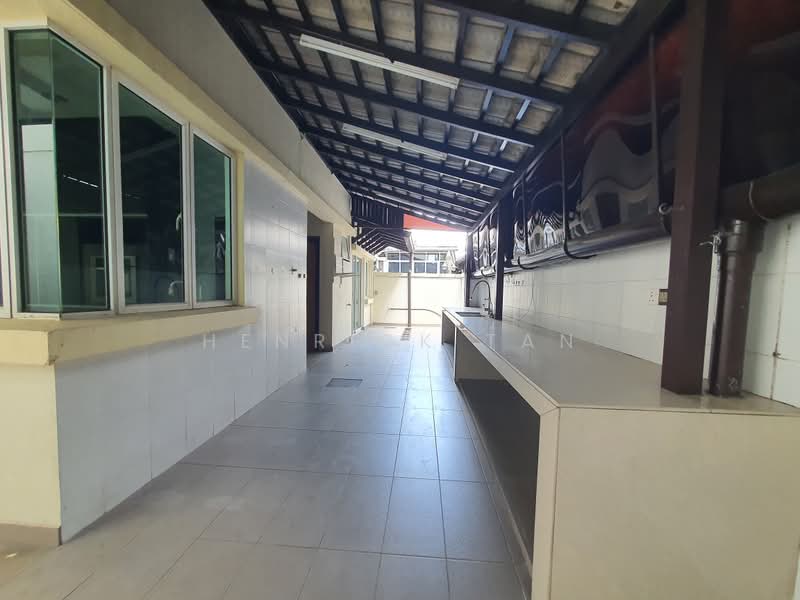 Bungalow for Sale in Kota Kemuning (Shah Alam) - Henrick Tan - Corridor - PropertyGuru.com.my