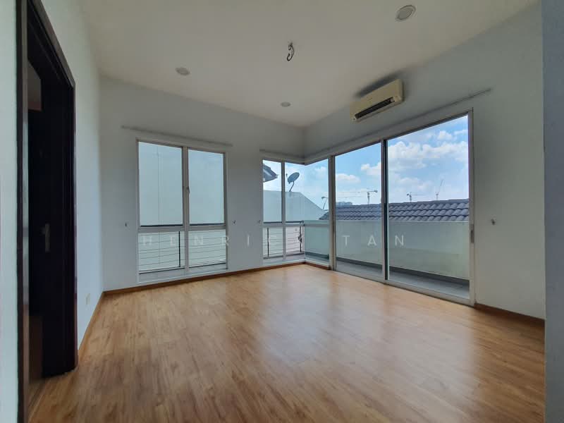 Bungalow for Sale in Kota Kemuning (Shah Alam) - Henrick Tan - Living Room - PropertyGuru.com.my