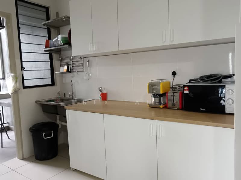 Condominium for Rent at The Haute Gurney - Rex Tan - Kitchen - PropertyGuru.com.my