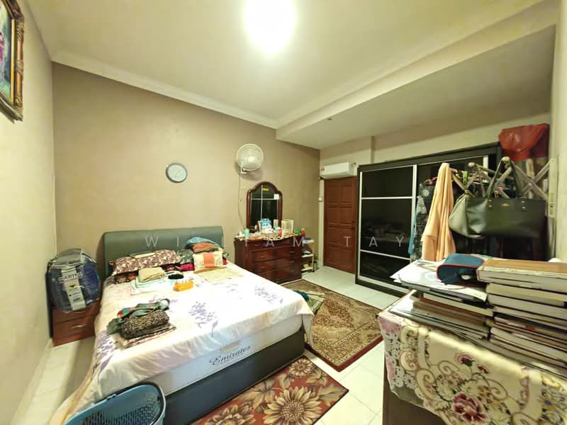 2-storey Terraced House for Sale in Taman Impian Emas (Skudai) - William Tay - Bedroom - PropertyGuru.com.my