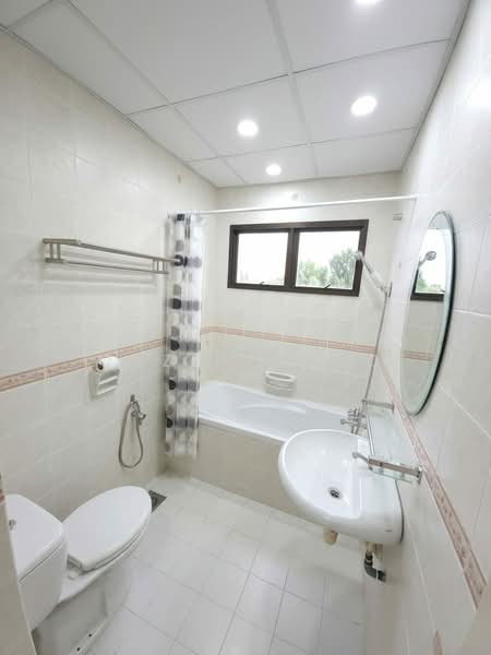 Condominium for Rent at Golf Vista Resort Homes - Qazin Khoo - Bathroom - PropertyGuru.com.my