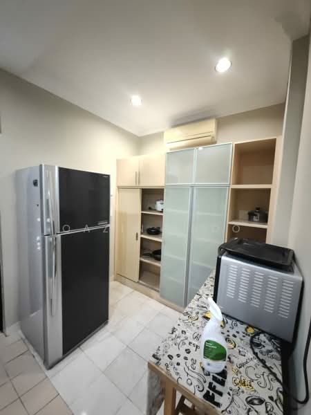 Condominium for Rent at Golf Vista Resort Homes - Qazin Khoo - Kitchen - PropertyGuru.com.my