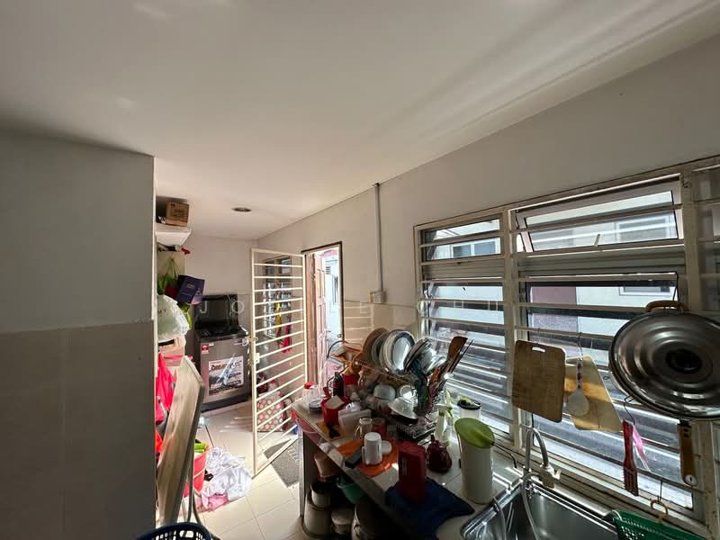 Rumah Teres 2 Tingkat untuk Dijual di Prima Saujana (Kajang) - Joelle Chu - Kitchen - PropertyGuru.com.my