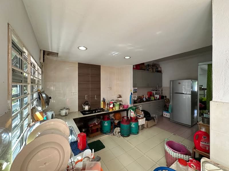 Rumah Teres 2 Tingkat untuk Dijual di Prima Saujana (Kajang) - Joelle Chu - Kitchen - PropertyGuru.com.my