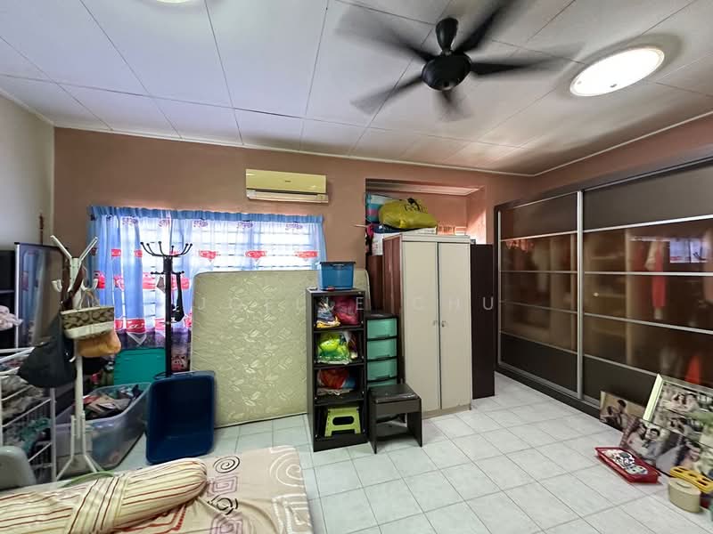 Rumah Teres 2 Tingkat untuk Dijual di Prima Saujana (Kajang) - Joelle Chu - Bedroom - PropertyGuru.com.my