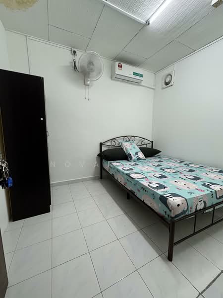 Rumah Teres 1 Tingkat untuk Disewa di Taman Iskandar (Johor Bahru) - Novan Loo - Bedroom - PropertyGuru.com.my