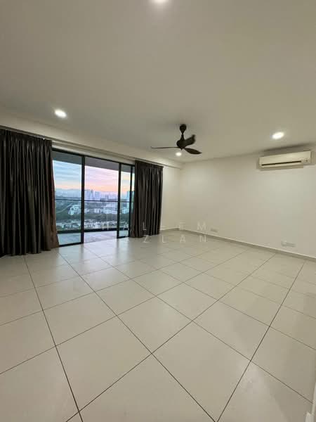 Kondominium untuk Disewa di Cristal Serin Residence - Haleem Mazlan - Living Room - PropertyGuru.com.my