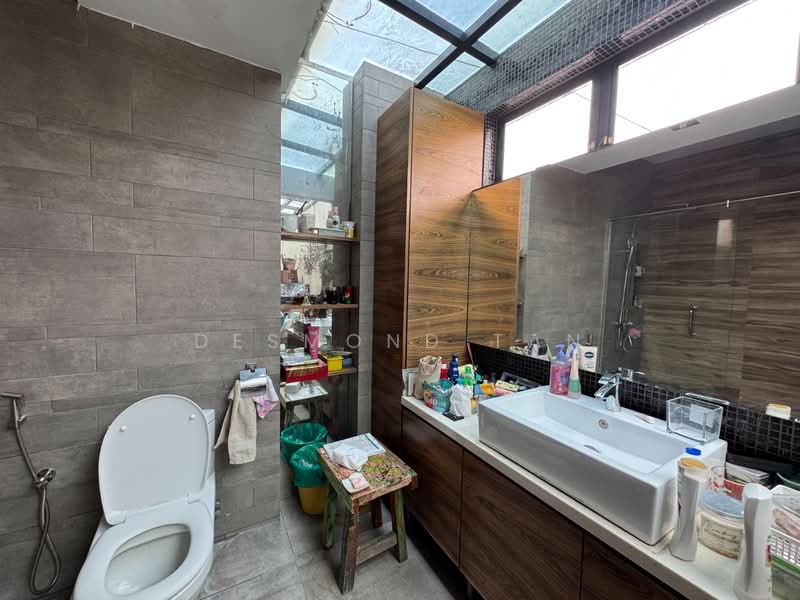 2-storey Terraced House for Sale in Damansara Jaya (Petaling Jaya) - Desmond Tan - Bathroom - PropertyGuru.com.my