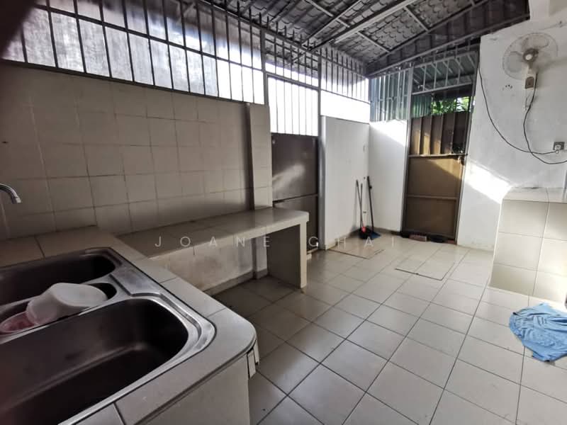 Flat for Sale at Taman Nirwana - Joane Chai - Kitchen - PropertyGuru.com.my