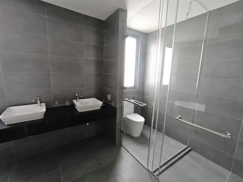 Semi-Detached House for Sale in Bandar Gamuda Gardens (Rawang) - Francis Leow - Bathroom - PropertyGuru.com.my