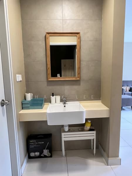 For Rent - Riana South