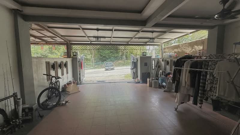 2-storey Terraced House for Sale in Bandar Putra Permai (Seri Kembangan) - Taylor Chia - Exterior - PropertyGuru.com.my
