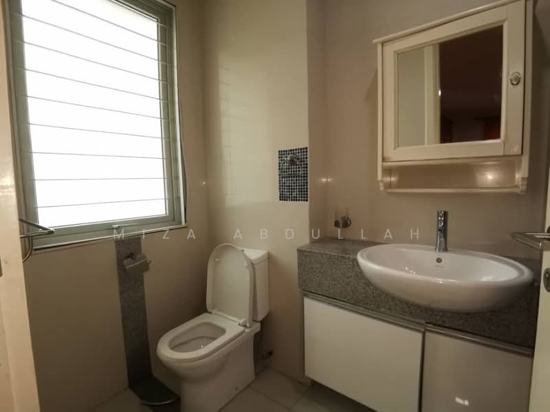 Semi-Detached House for Sale in Bandar Damansara Perdana (Damansara Perdana) - Miza Abdullah - Bathroom - PropertyGuru.com.my