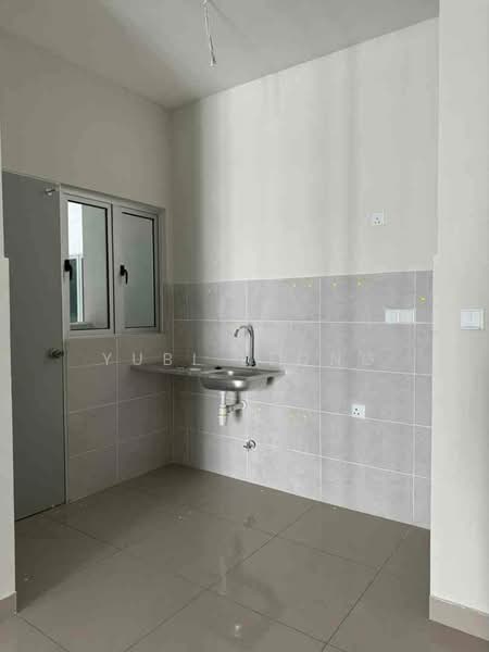 Service Residence for Sale at Residensi MH Platinum 2 - Yubi Leong - Kitchen - PropertyGuru.com.my