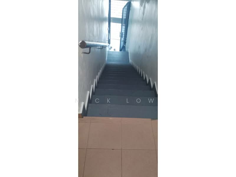 Office for Rent in Taman Johor Jaya (Johor Bahru) - Nick Low - Corridor - PropertyGuru.com.my