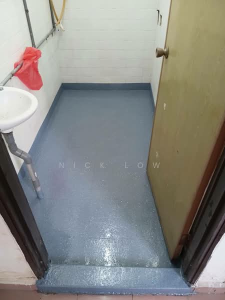 Office for Rent in Taman Johor Jaya (Johor Bahru) - Nick Low - Bathroom - PropertyGuru.com.my