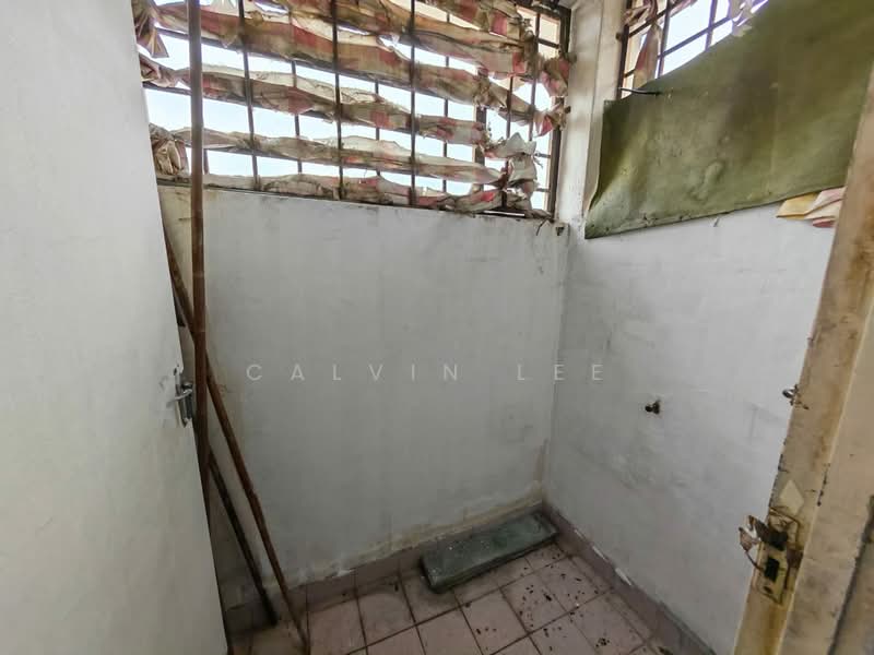 Flat for Sale at Taman Daya - Jalan Nibong 28 - Calvin Lee - PropertyGuru.com.my