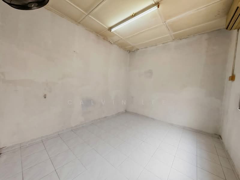 Flat for Sale at Taman Daya - Jalan Nibong 28 - Calvin Lee - PropertyGuru.com.my